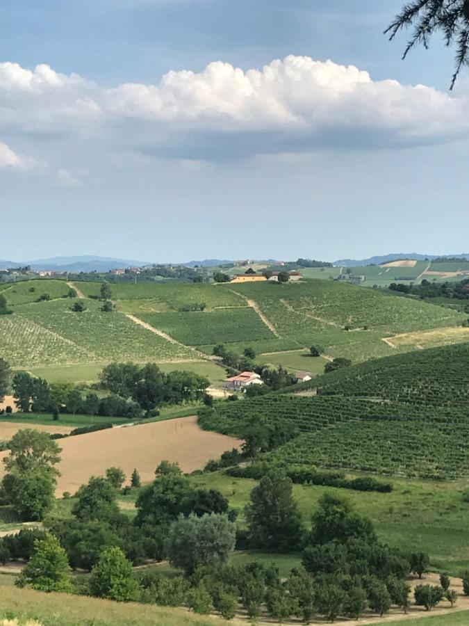 Sotto La Vigna Charm Stay Adults Only Vacation Suite Montegrosso dʼAsti Dış mekan fotoğraf