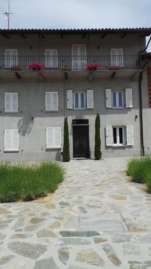 Sotto La Vigna Charm Stay Adults Only Vacation Suite Montegrosso dʼAsti Dış mekan fotoğraf
